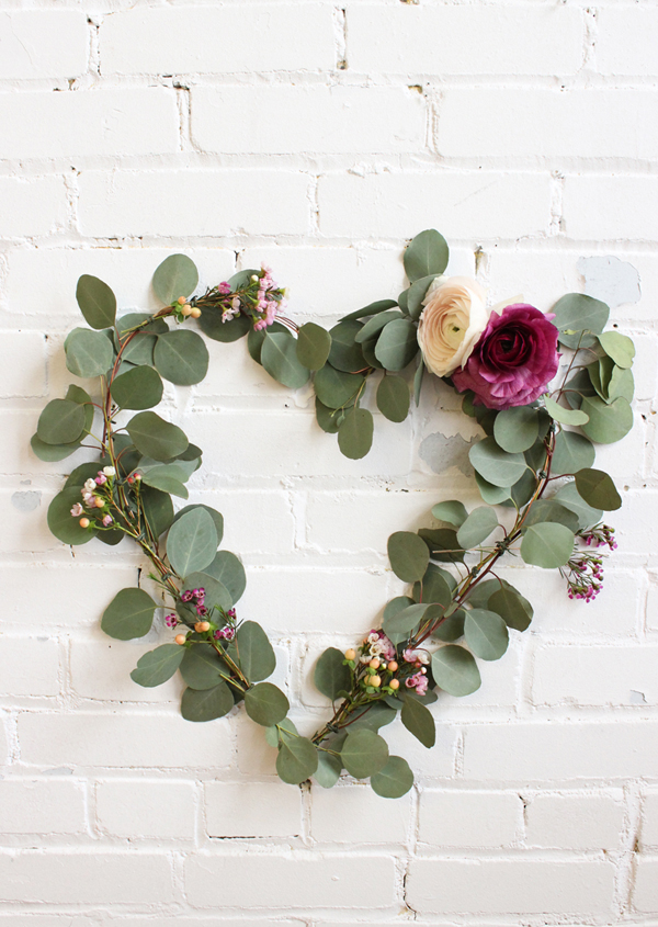 diy flower heart shaped wreath valentines day