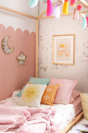 Scalloped Removable Wall Stickers