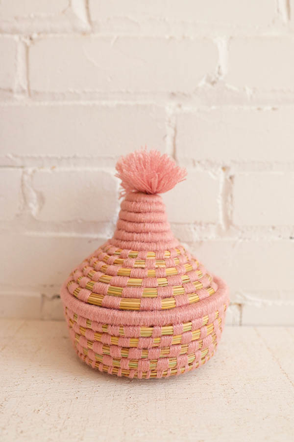 basket small pink pompom baba souk