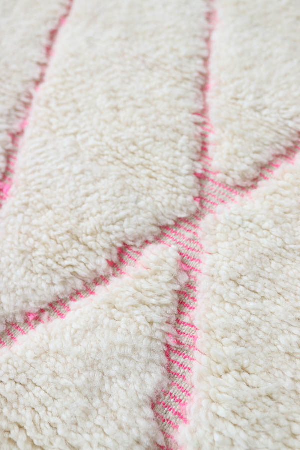 moroccan rugs pink lines white wool