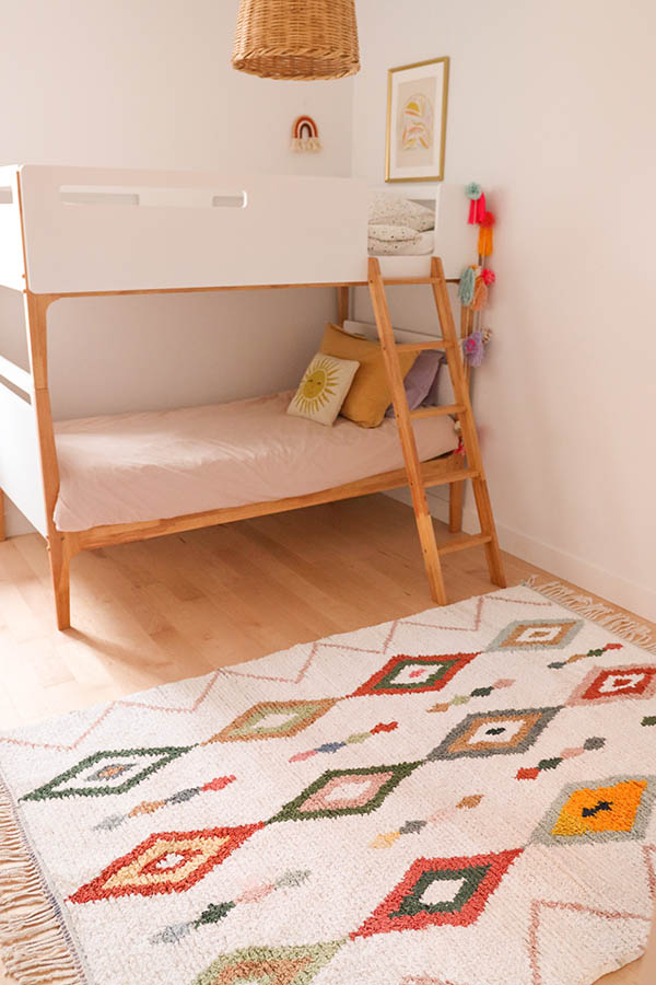 moroccan rugs with bright colours kids bedroom boy